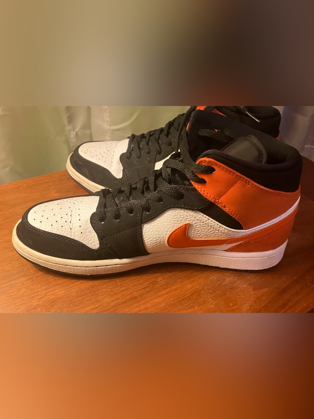 Nike Air Jordan high top sneakers in orange white and black size 10 - Picture 2 of 4